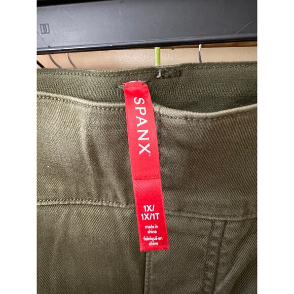 Spanx Stretch Twill Ankle Cargo Pants 20311R Olive Green Size 1X - Picture 4 of 12